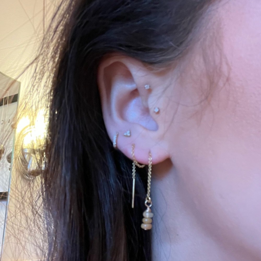 Threaded dangle earring